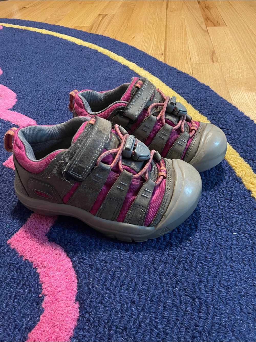 Girls Pink Newport Keens - 10